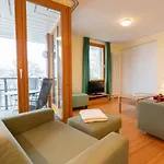 Kaiservillen - Mit 1 Schlafzimmer Und Balkon D131 アパート