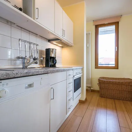 Kaiservillen - Mit 1 Schlafzimmer Und Balkon D131 *